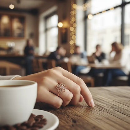 Four-Leaf Clover Spinning Gold Ring